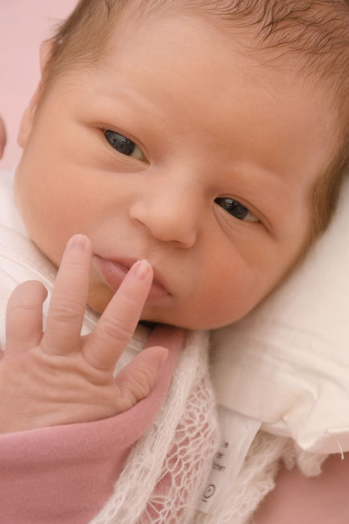 Emilia Crystal Sara