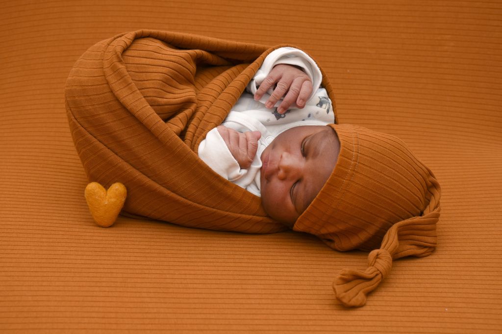 Elian Sahene Adom
