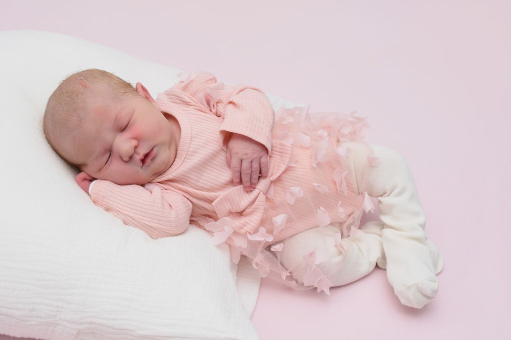 Lola Isabella