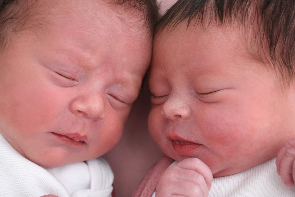 Kleopatra Hera & Athina Helin