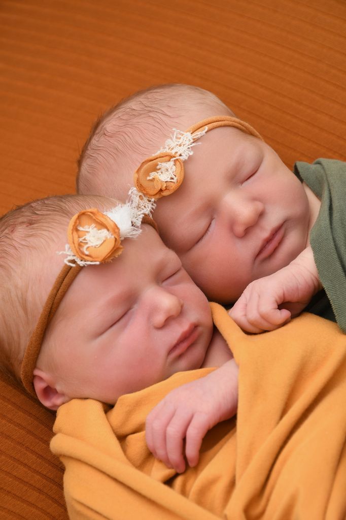 Nina & Nora